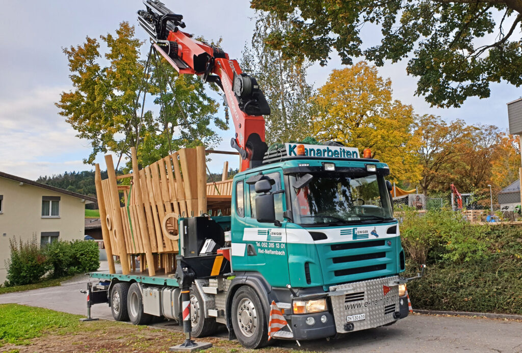 E Heiniger AG Kranwagen Muldenservice Und Transporte